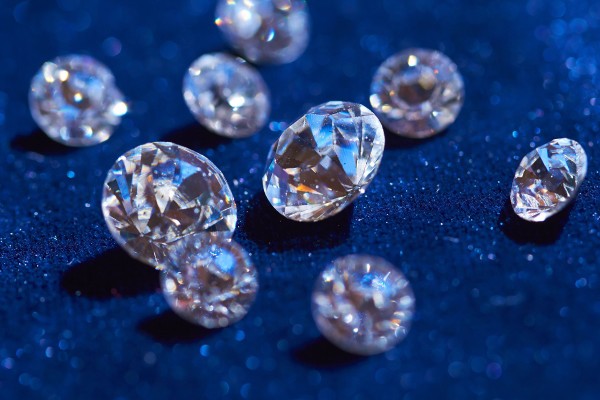 Karat – så meget betyder karat for størrelsen og værdien af din diamant