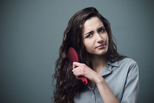 5 problemer som alle med tykt hår kender – og hvad du skal gøre ved dem